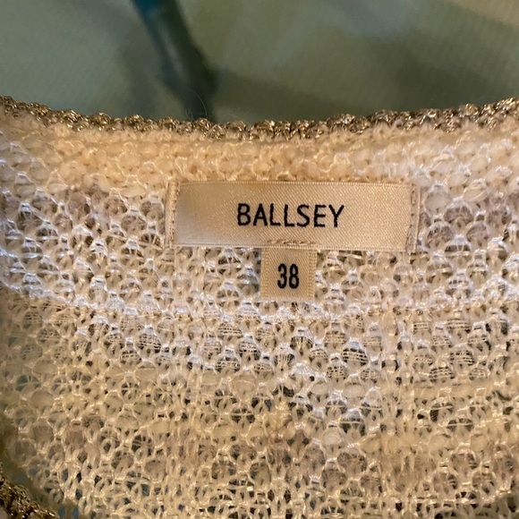 ✨Elegant Sweater/Jacket ✨ ‼️PRICE DROP‼️ - Picture 2 of 6